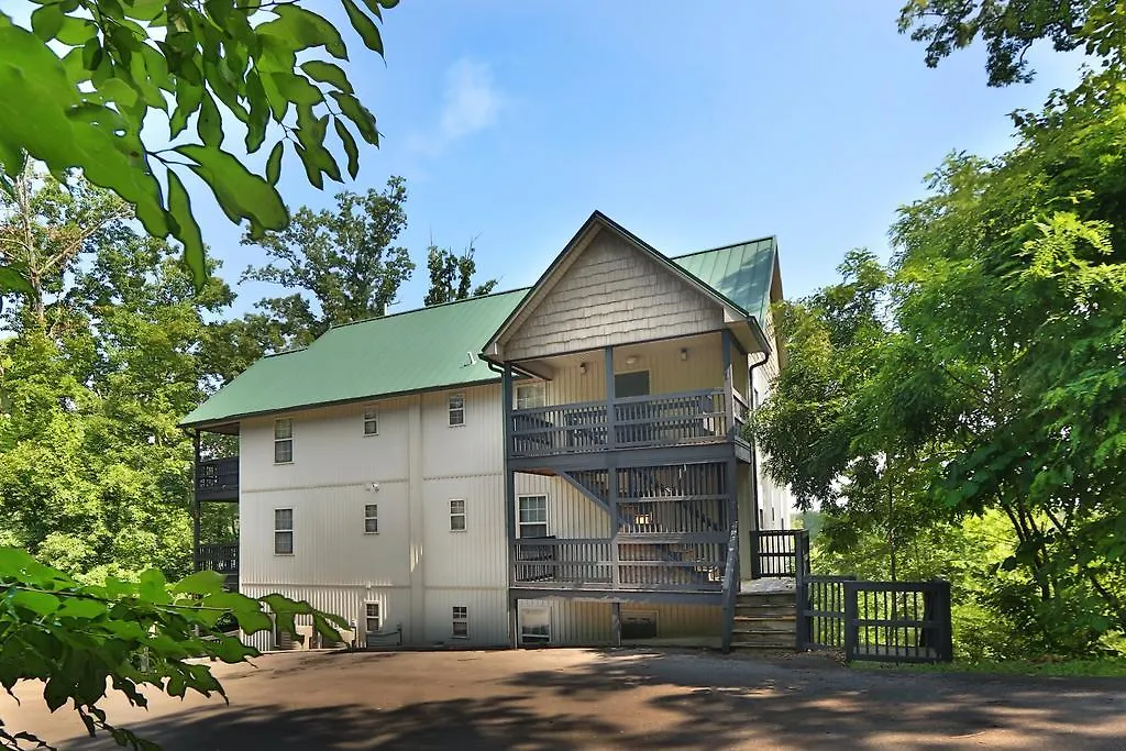 Pinnacle View 7a - Three Bedroom Apartment