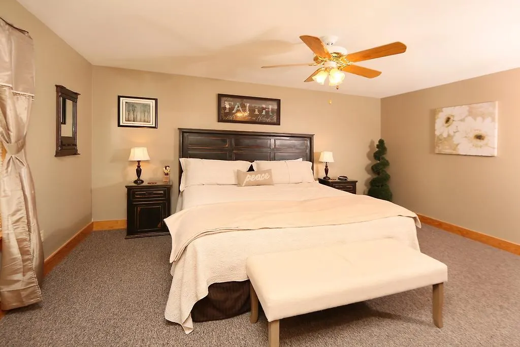 Pinnacle View 7a - Three Bedroom Apartment *