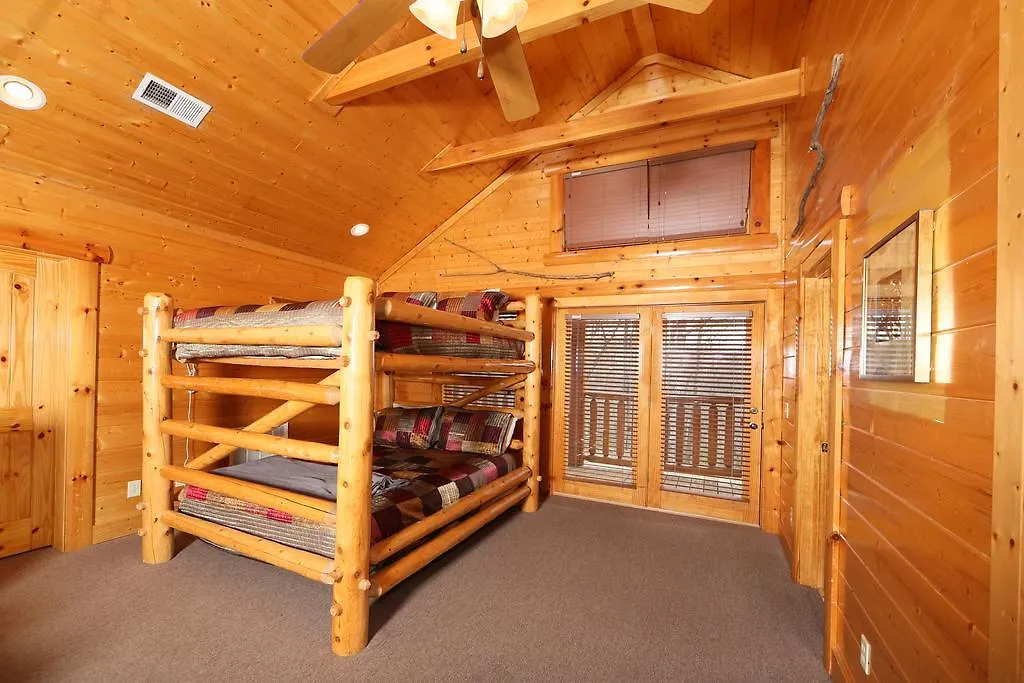 Rising Eagle - Eight Bedroom Pigeon Forge
