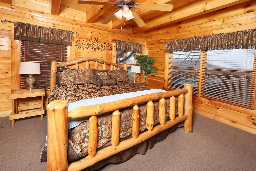 Holiday home Rising Eagle - Eight Bedroom *