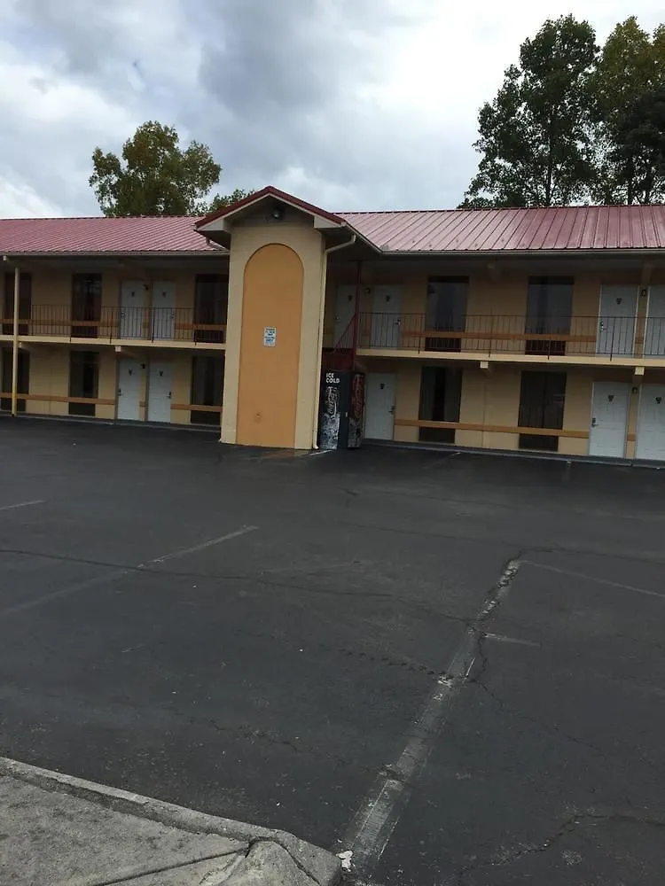 River Place 3* Pigeon Forge