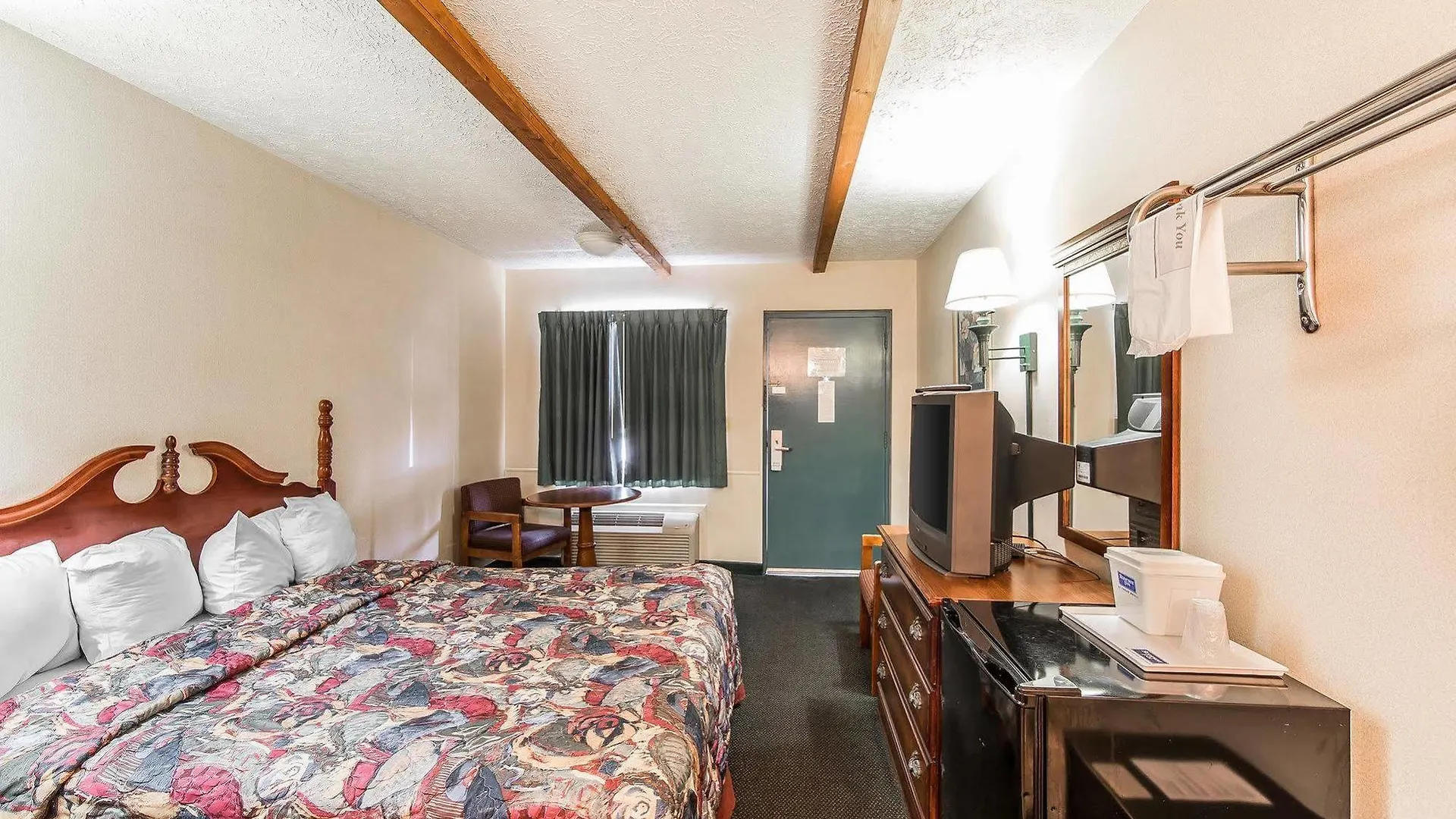 Wild Bear Motel 3*