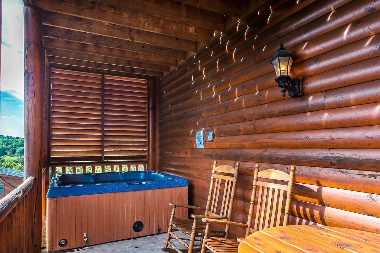 9 Bedroom Roscoe's Retreat By Hosteeva *