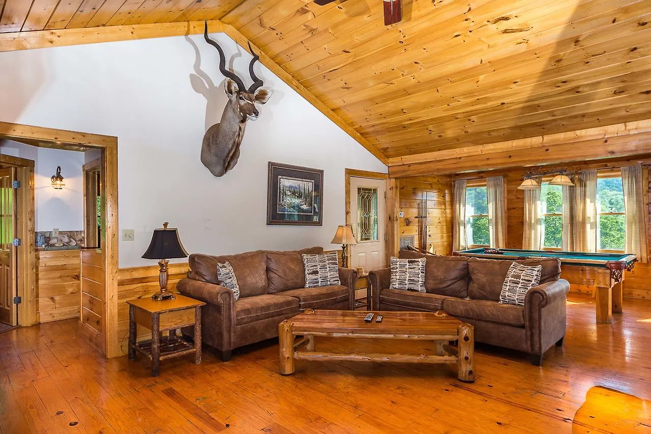 9 Bedroom Roscoe's Retreat By Hosteeva Holiday home *