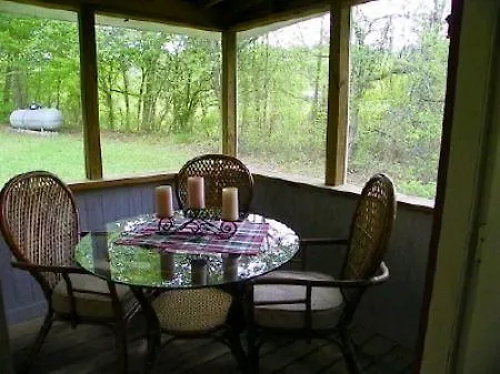 Chalet Sweetpeas *