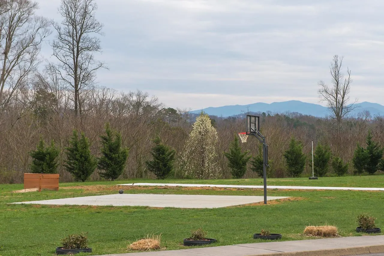 Sandy's Sanctuary Pigeon Forge