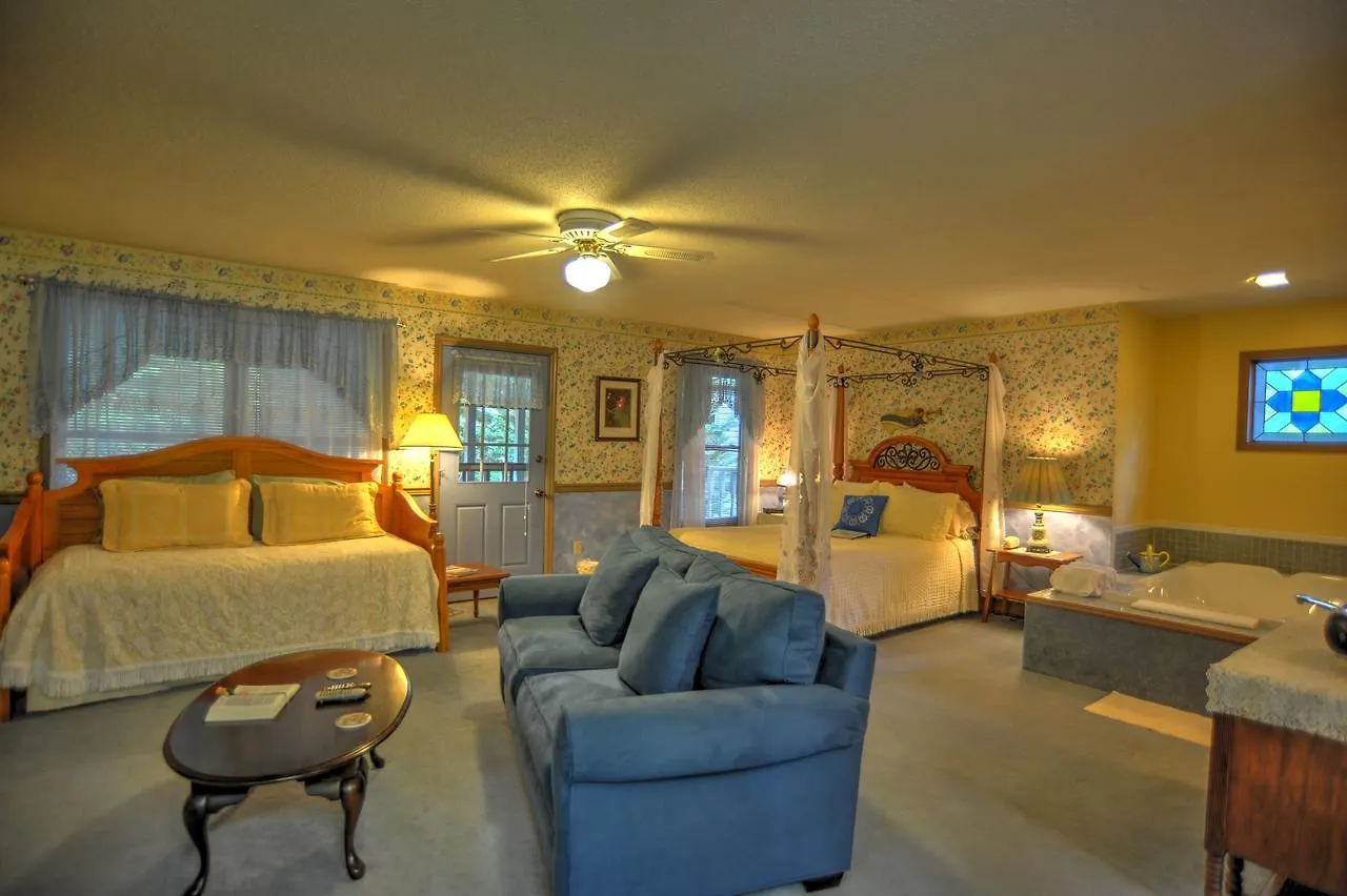 Blue Mountain Mist Country Bed & Breakfast 3*