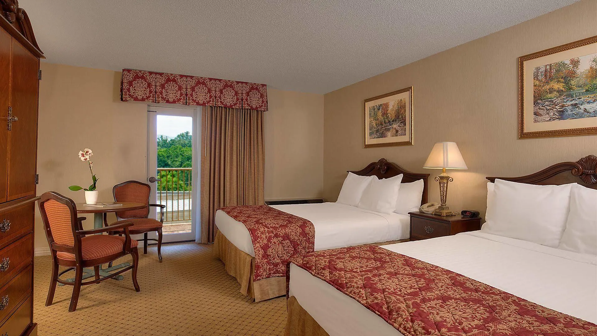 Music Road Hotel 3*