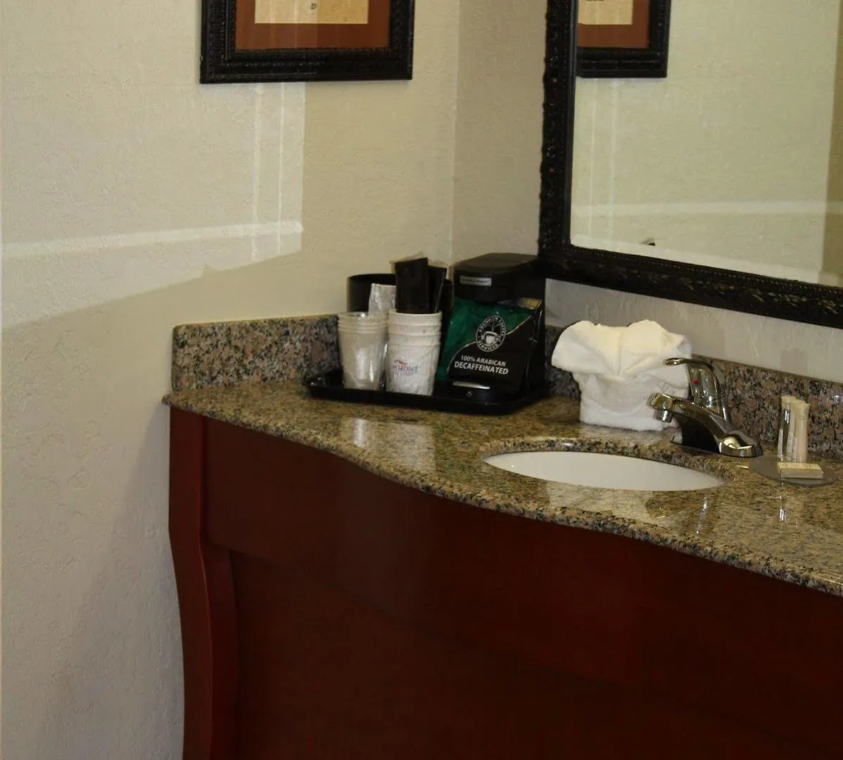 Hotel Baymont By Wyndham Near Island Drive Pigeon Forge