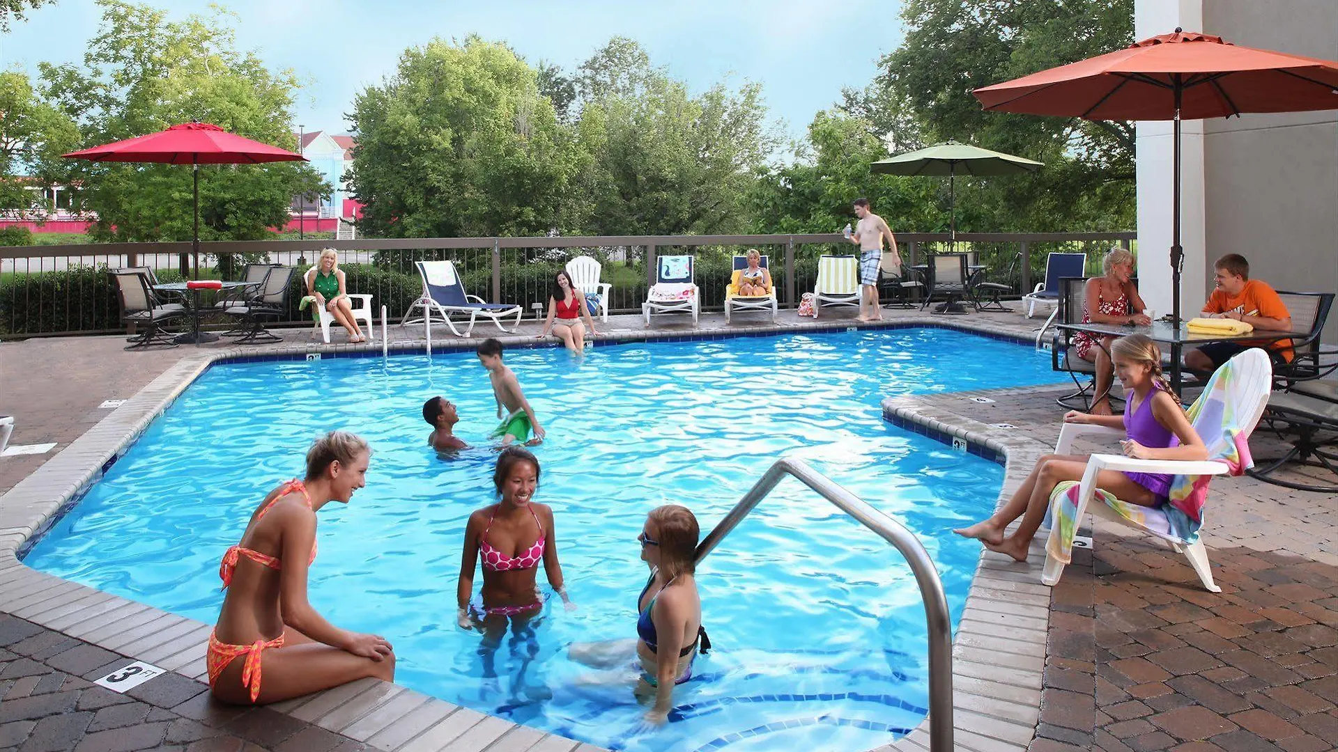 Hotell The On The River 3*
