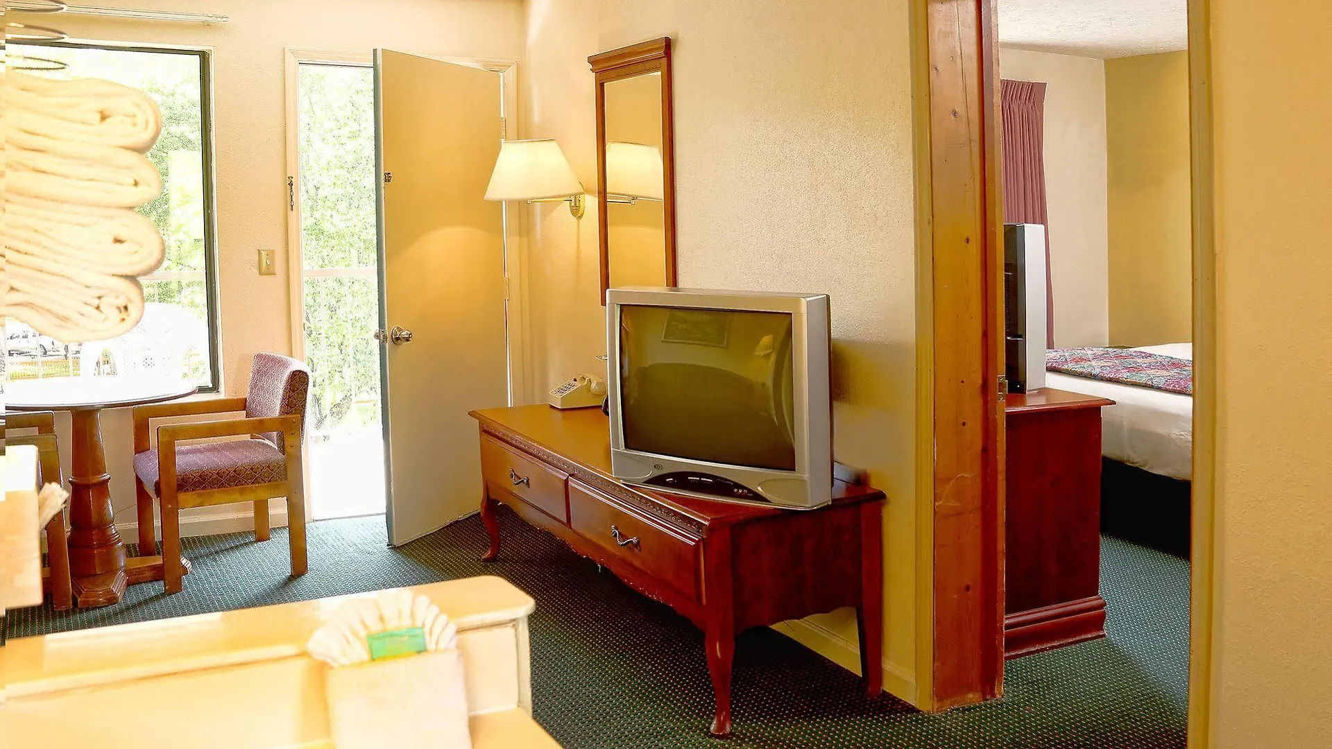 Creekstone Hotel