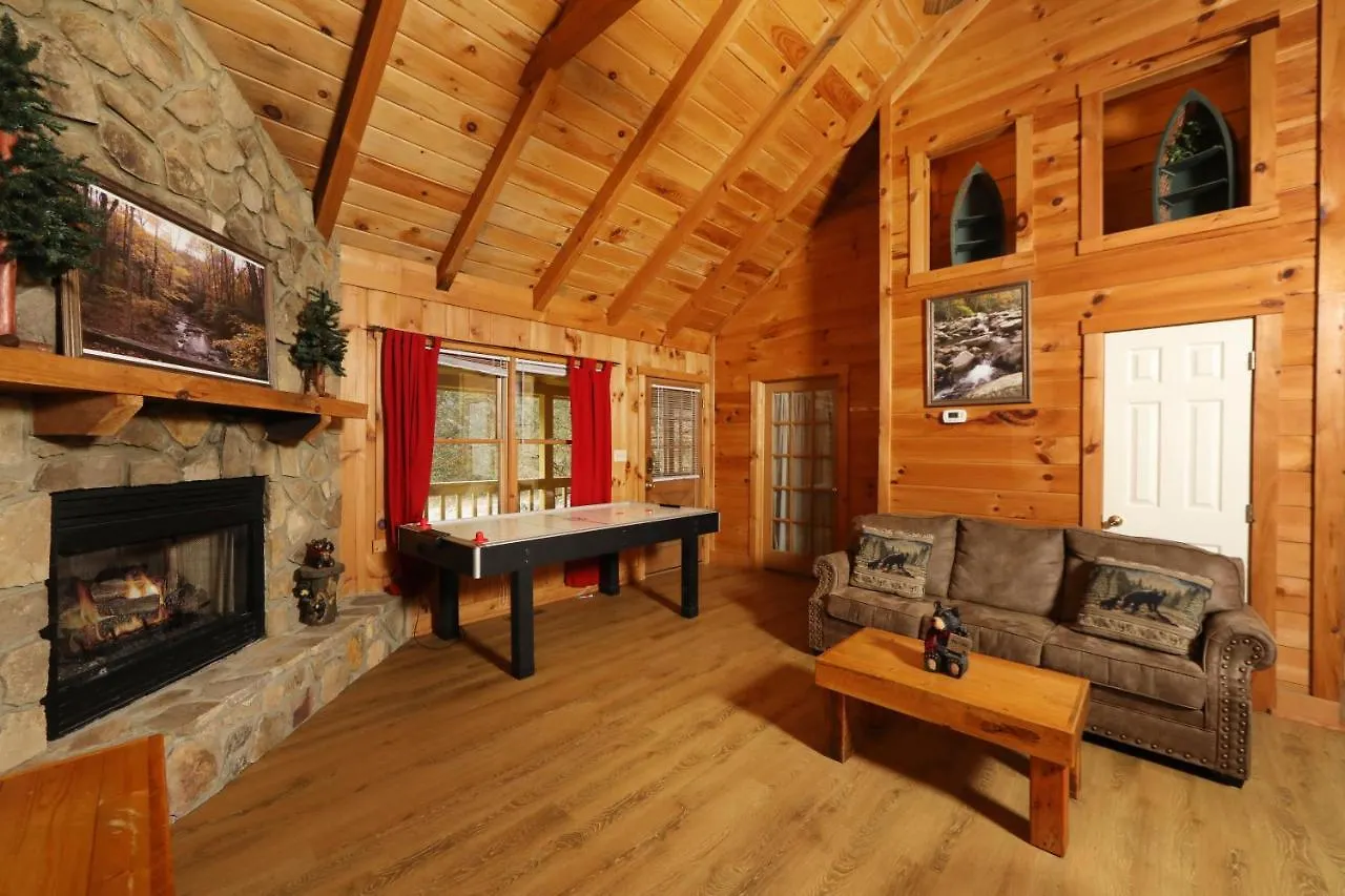 Creekside Tranquility 365 - One Bedroom Cabin Holiday home *