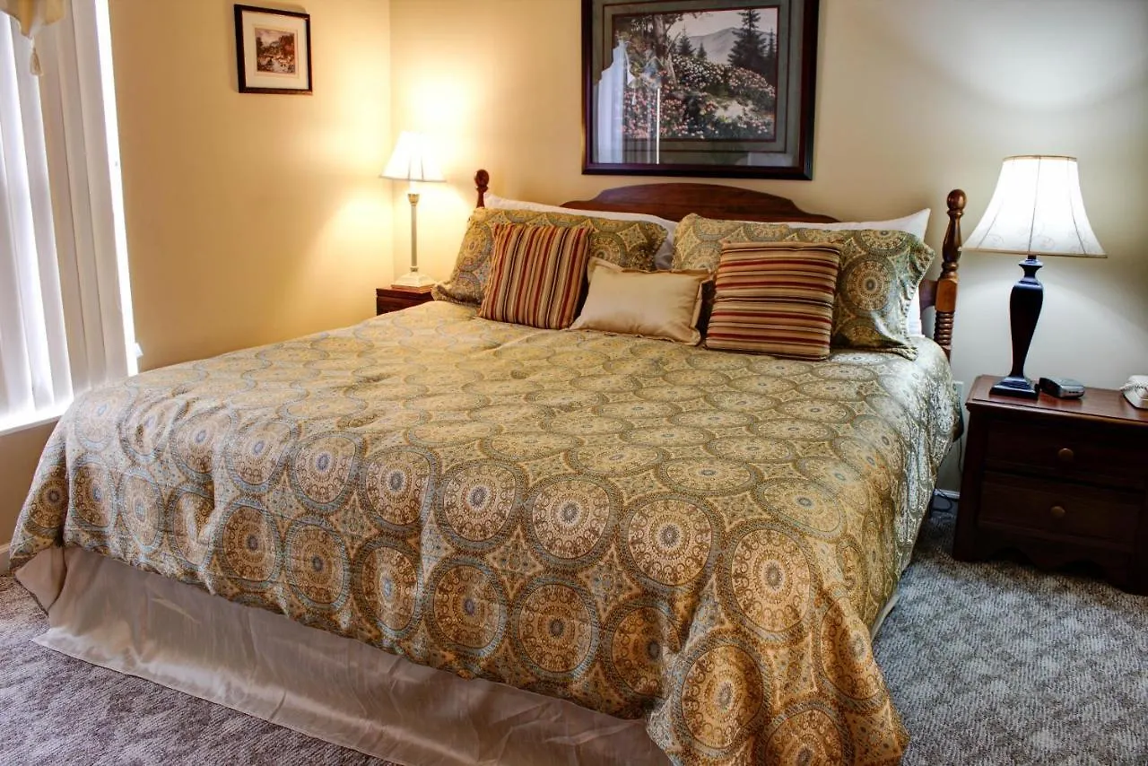 Holiday home Whispering Pines 324