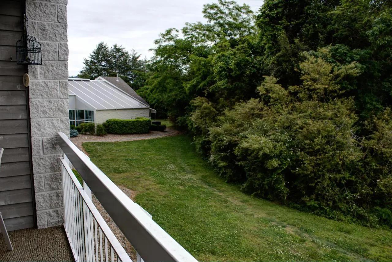 Whispering Pines 324 Holiday home *