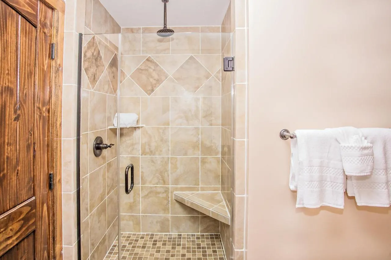 The Of The Great Smoky Mountains Hotel 3*