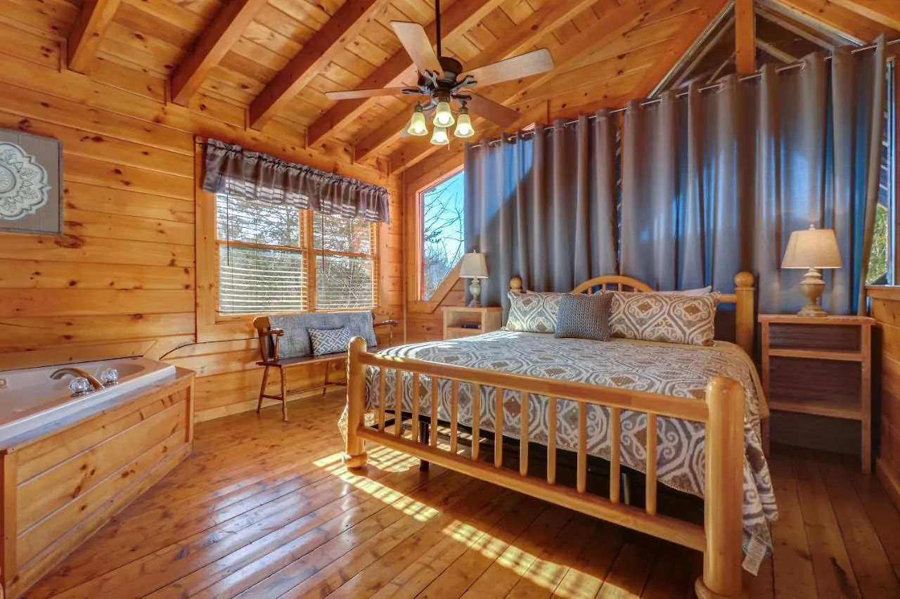 Nyaraló Peaceful Setting Cabin