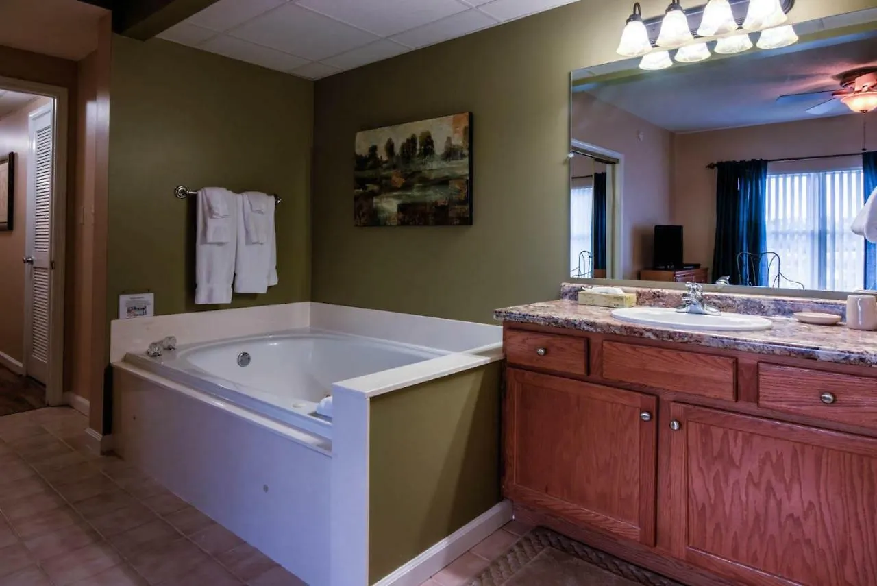 Whispering Pines 224 * Pigeon Forge