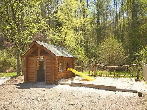 Wilderness Theater And Lodge, 3 Bedrooms, Sleeps 10, Game Room, Hot Tub * Pigeon Forge