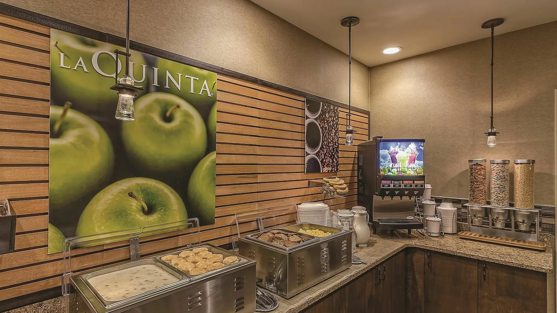 Hotel La Quinta By Wyndham 3*