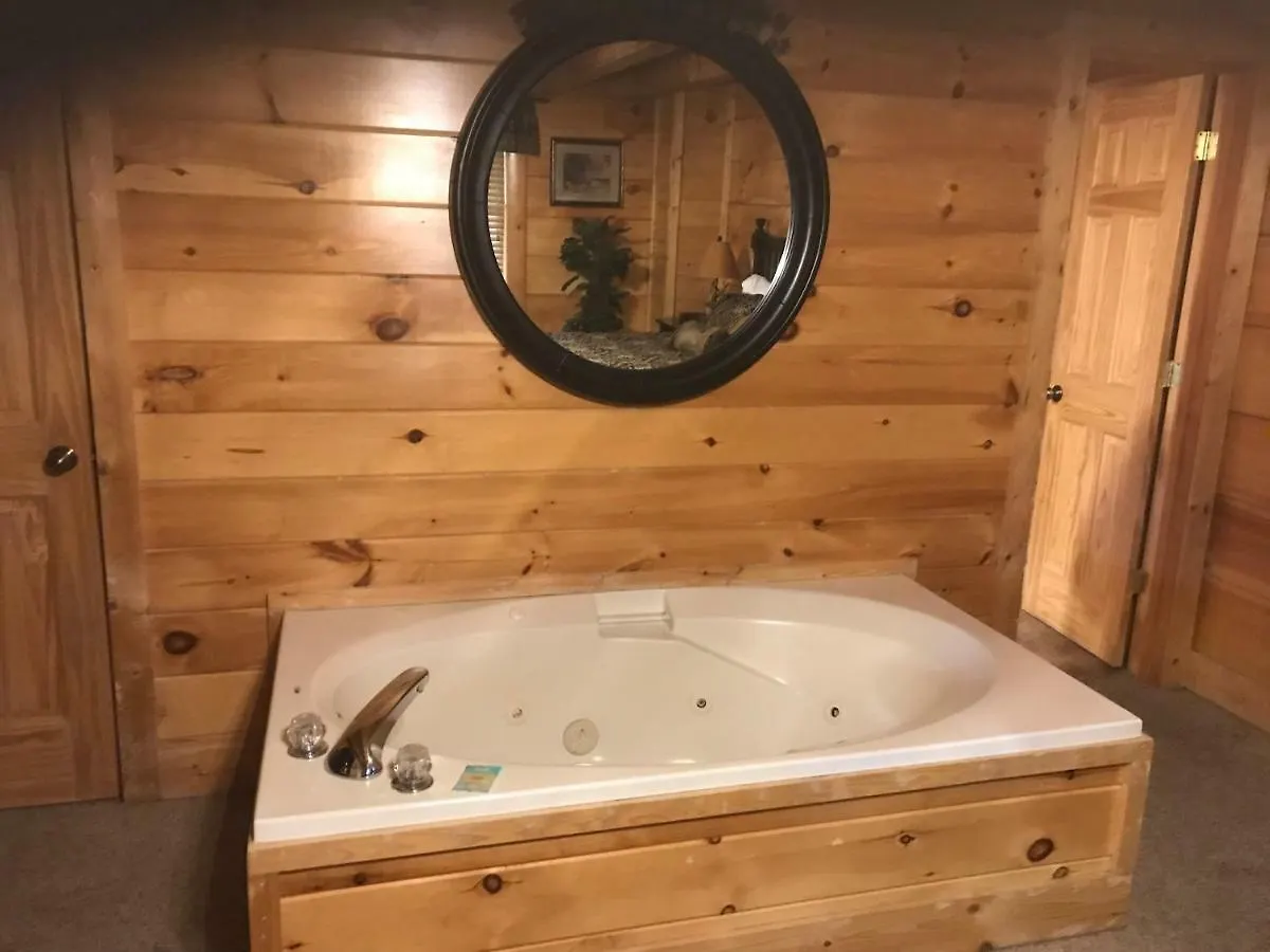 2 Swimming Pools Free Mini Golf Honey Bear Mtn Cabin - Hot Tub - Pool Table * ピジョンフォージ