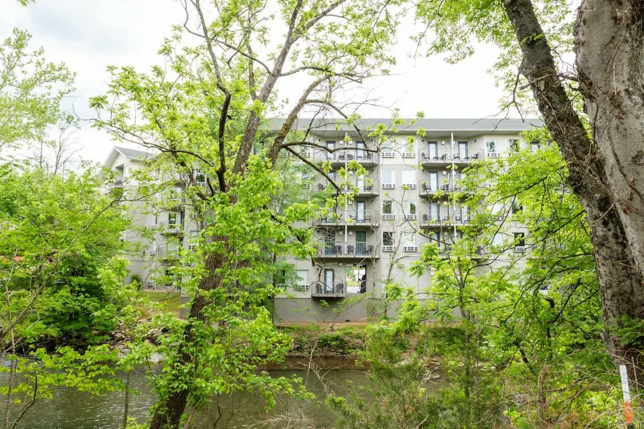Hotel Twin Mountain &