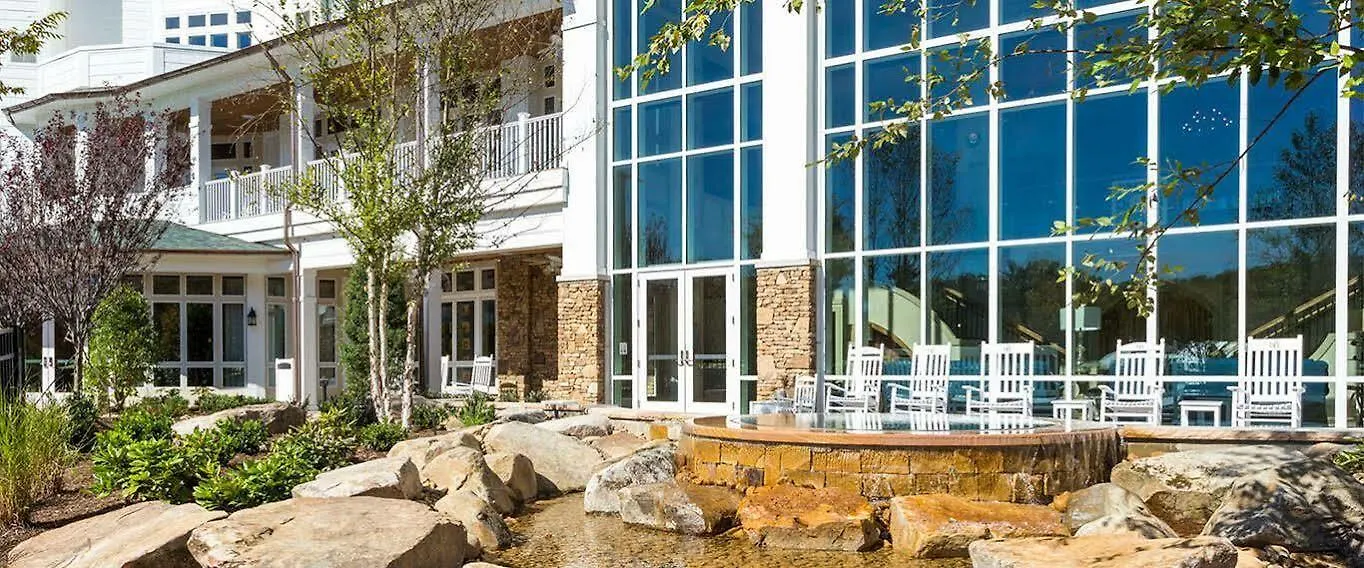 Dollywood's Dreammore And بيدجن فورج