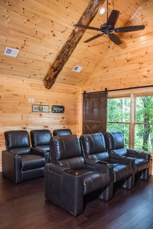 Holiday home Black Bear Getaway
