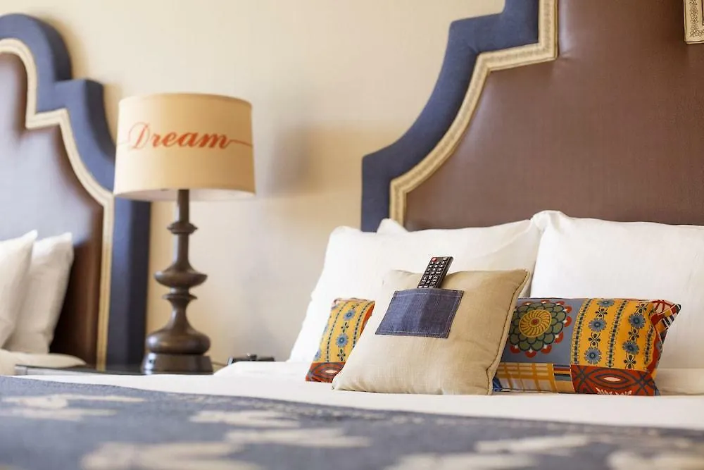 Dollywood's Dreammore And بيدجن فورج