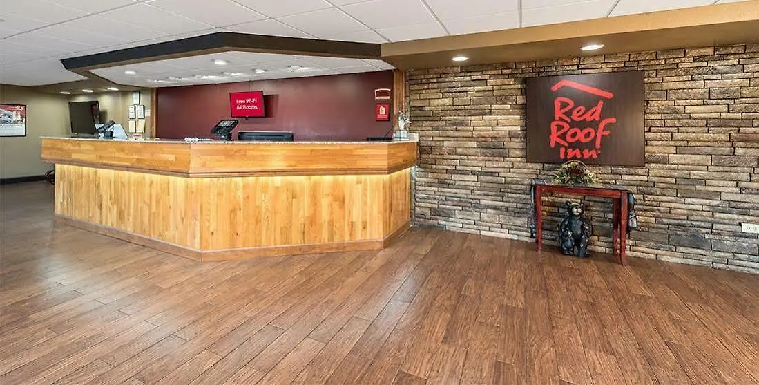 Red Roof & Parkway 2* Pigeon Forge