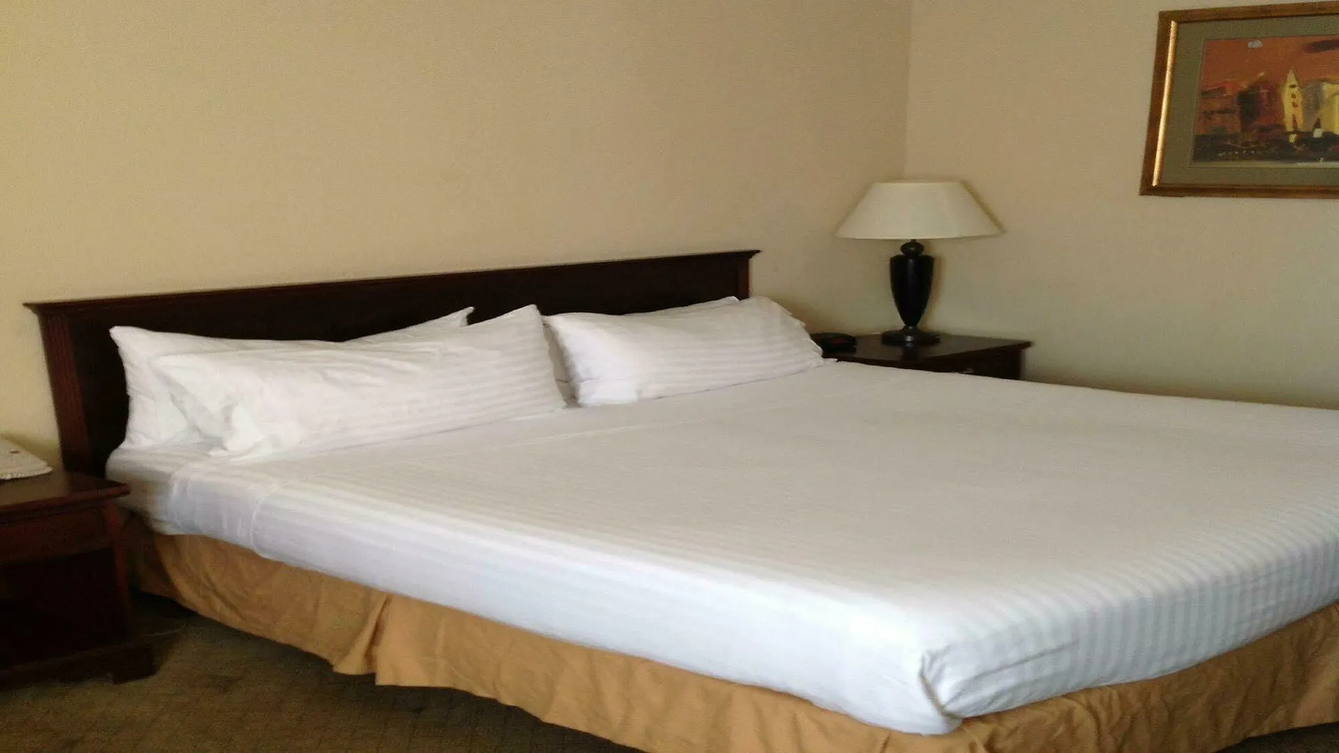 Express & By Ihg