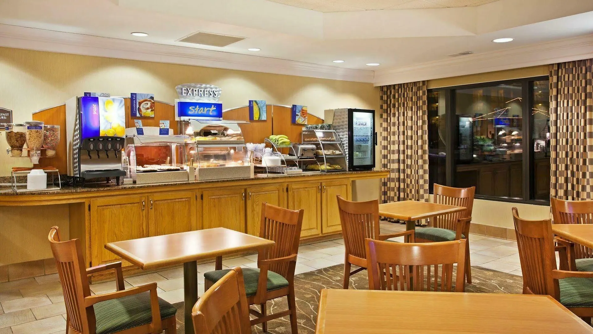 Express & By Ihg Pigeon Forge
