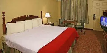 Americana A Travelodge By Wyndham Pigeon Forge
