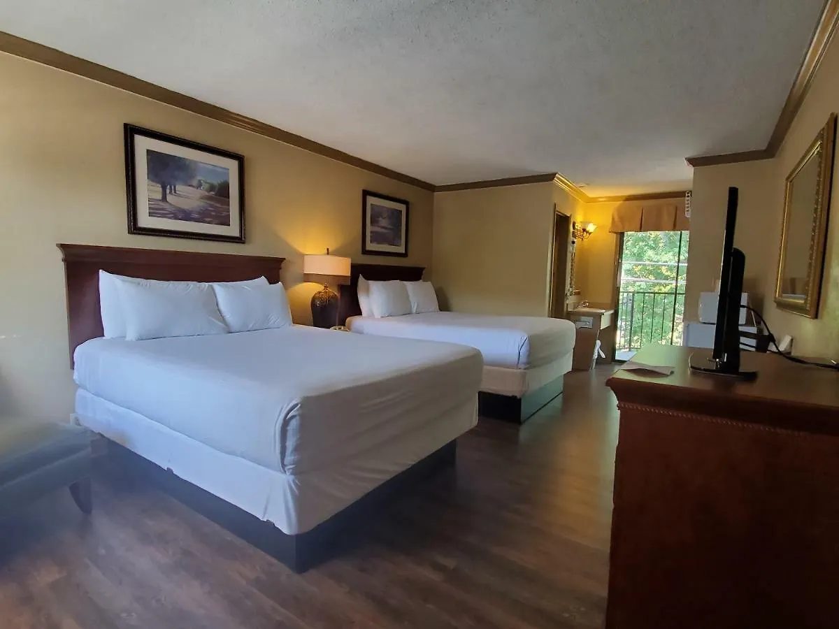 Motel Colonial House Pigeon Forge