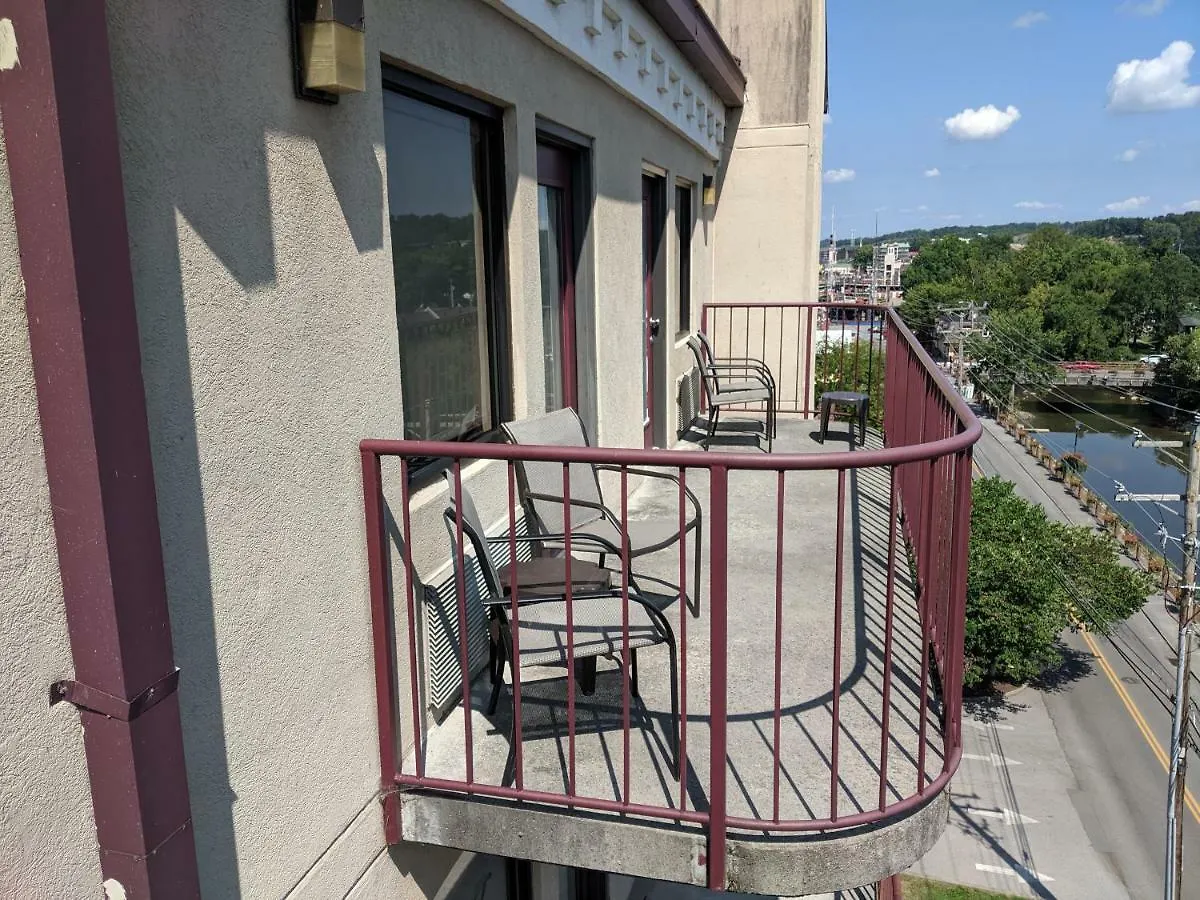 Riverside Tower Ξενοδοχείο