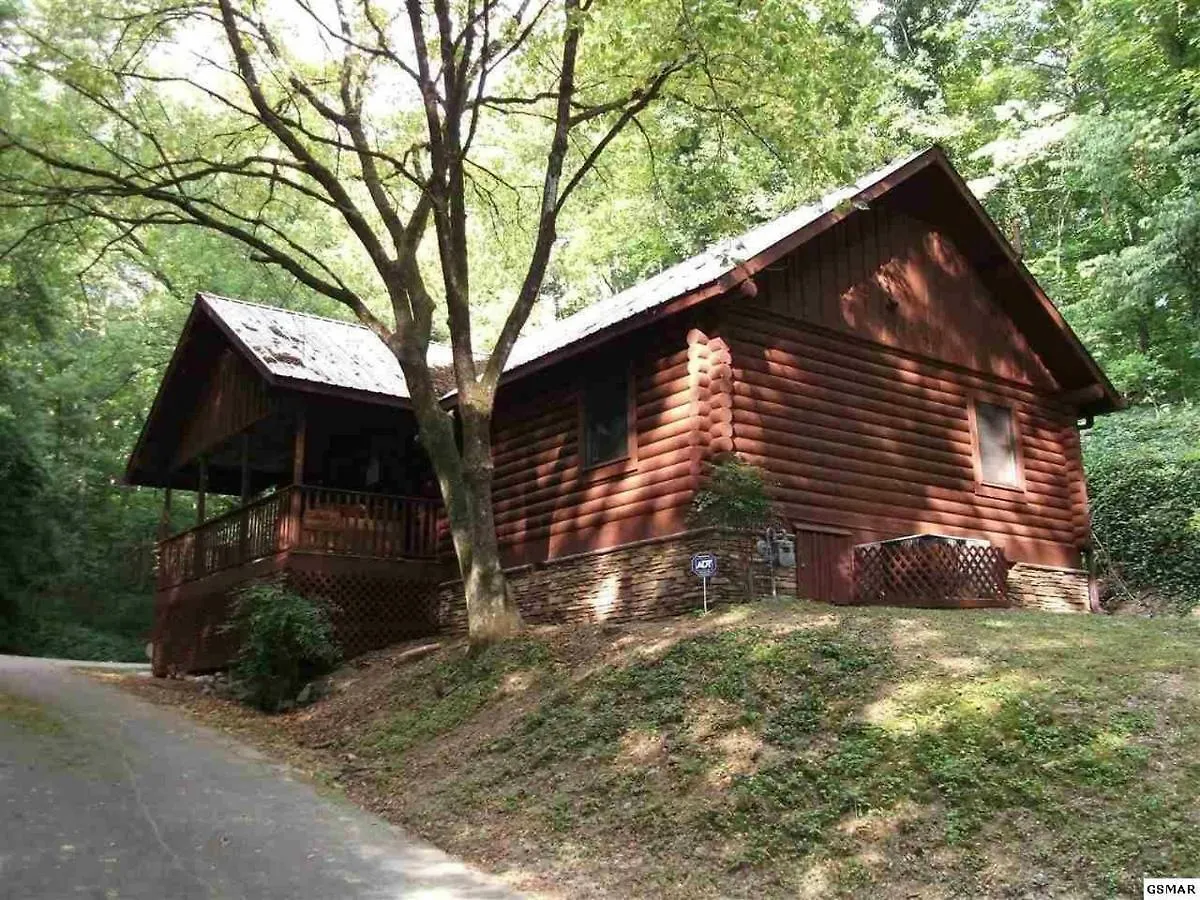 Holiday home Log Cabin! 1mile From The Action! Private Lane! Hot Tub! Pool Table!