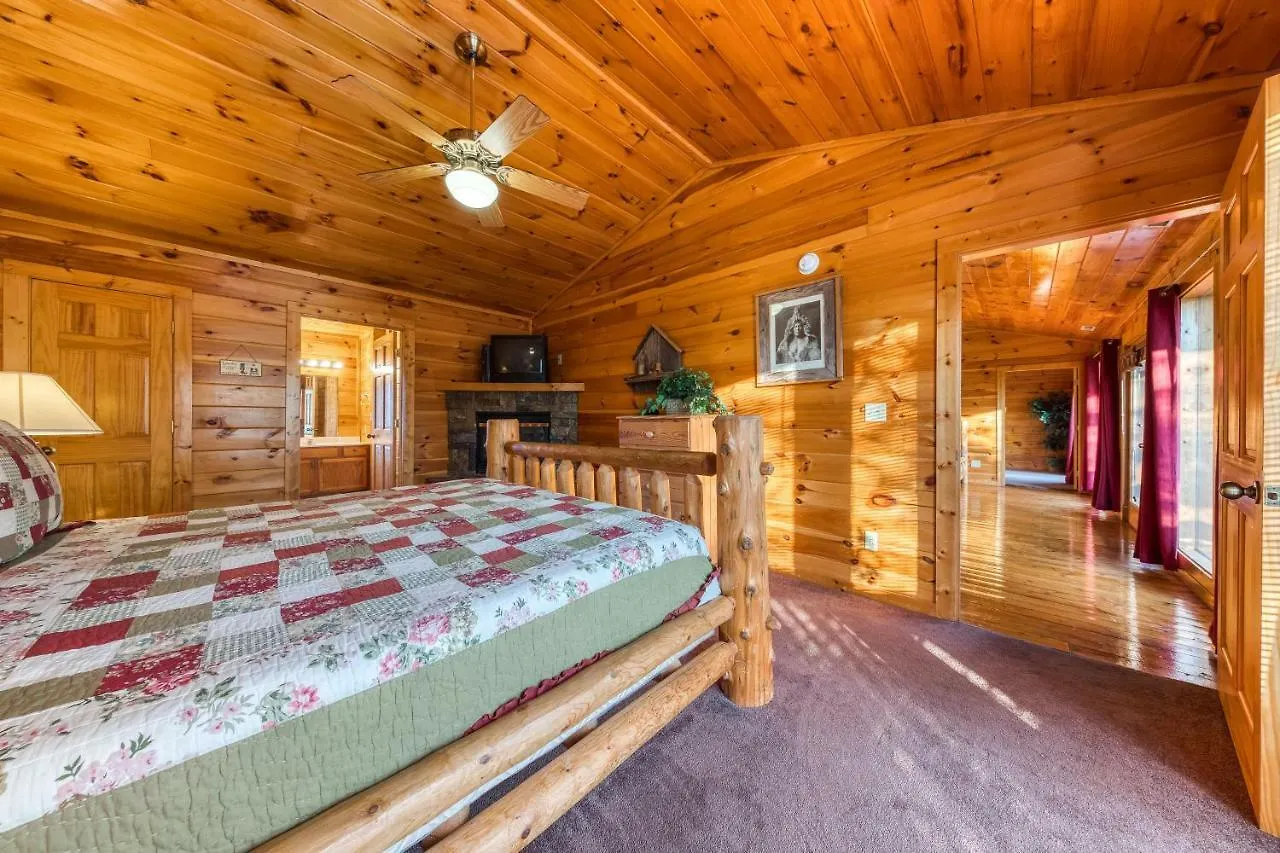 Arrowhead Log Cabin Brief Escape Cabin Holiday home *