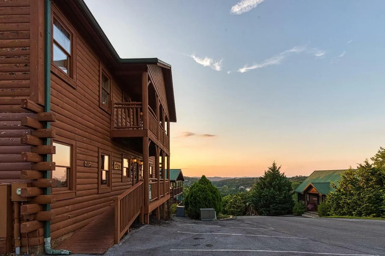 Arrowhead Log Cabin Brief Escape Cabin Holiday home Pigeon Forge