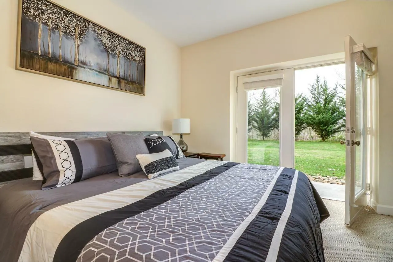 Apartment Sandy's Sanctuary Pigeon Forge