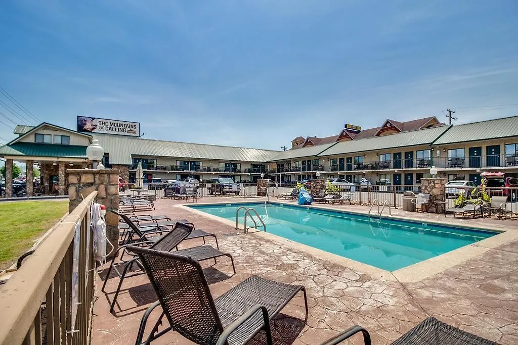 Mountain Breeze Motel 2*