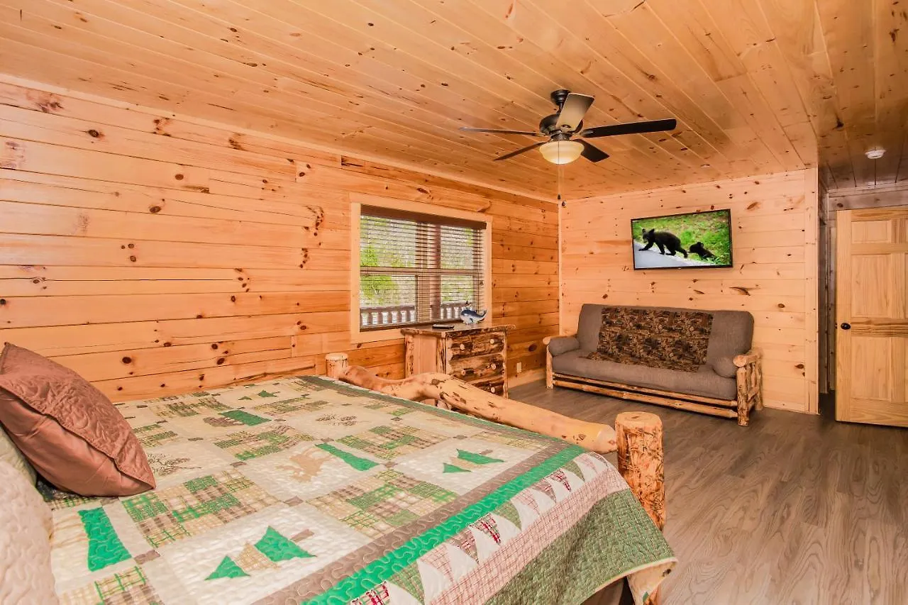 Royal Retreat Pigeon Forge
