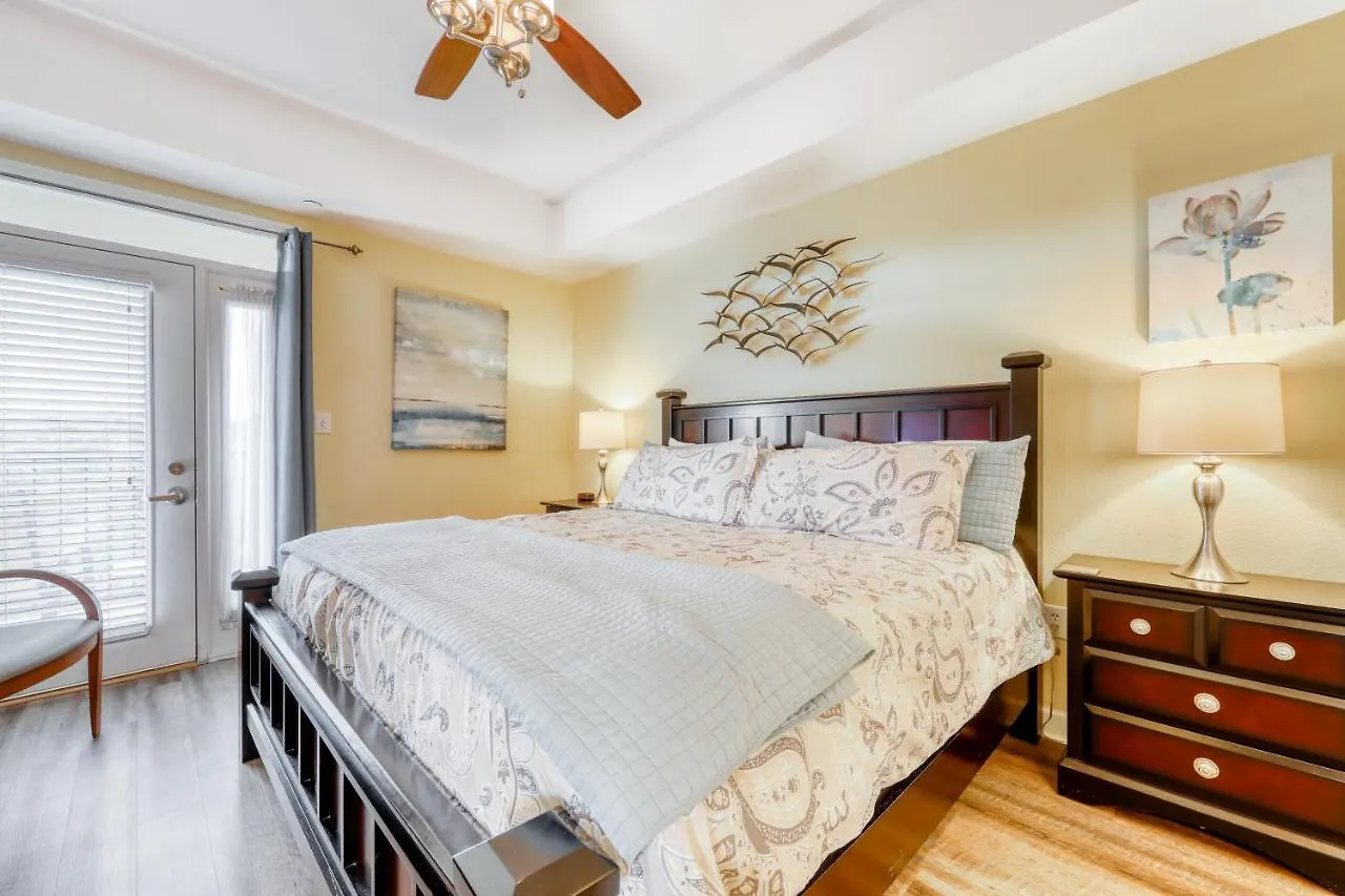 River Crossing 401 Apartment *