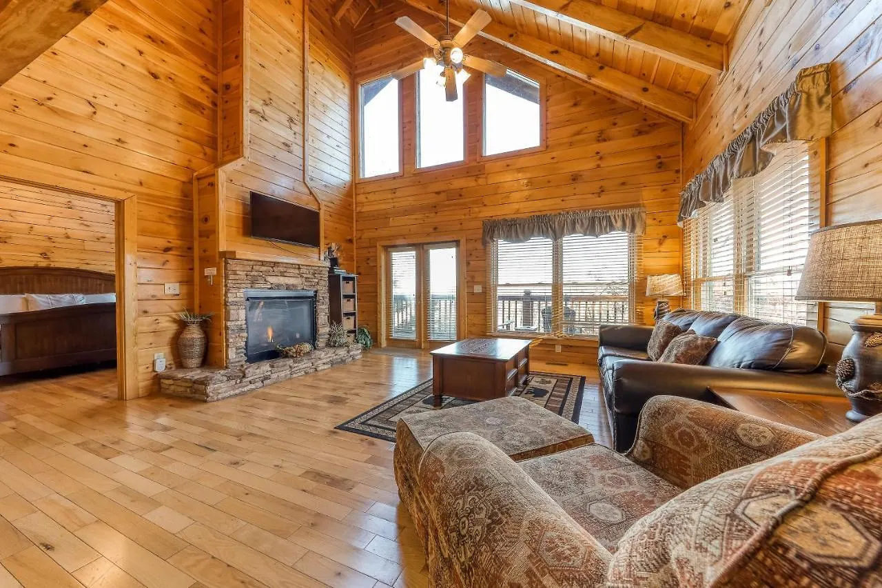 Elegant Escape * Pigeon Forge