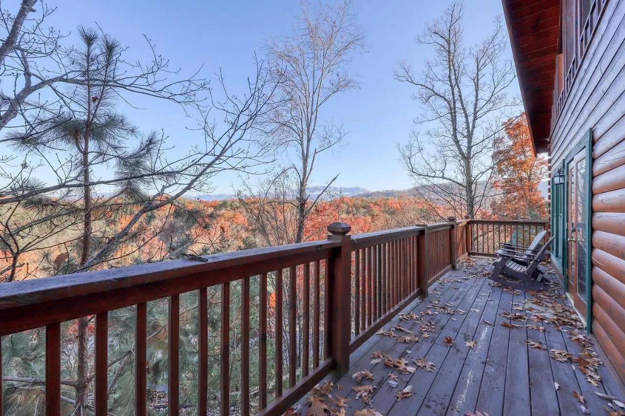 Elegant Escape Holiday home Pigeon Forge