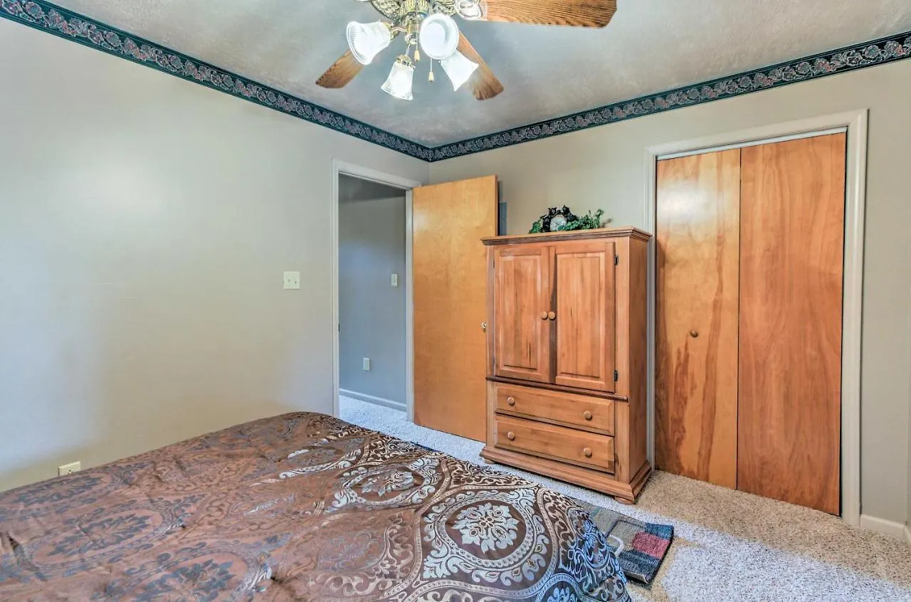 Spacious Central Locale By Dollywood Apartmán