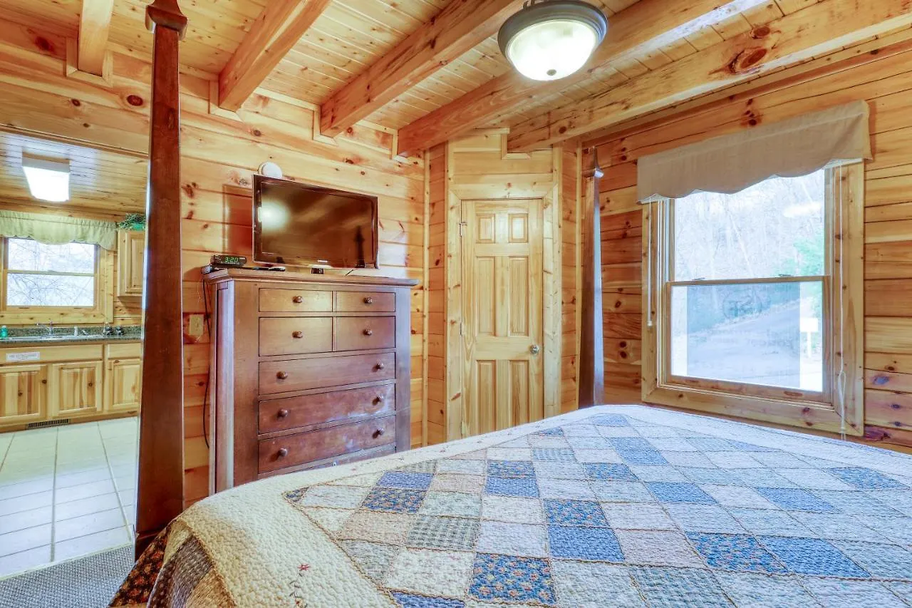 Holiday home Above Pigeon Forge