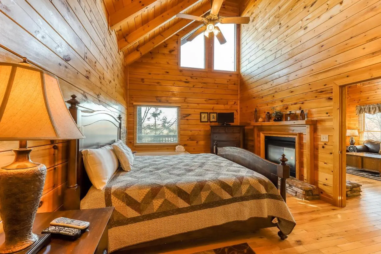 Elegant Escape Сasa de vacaciones Pigeon Forge