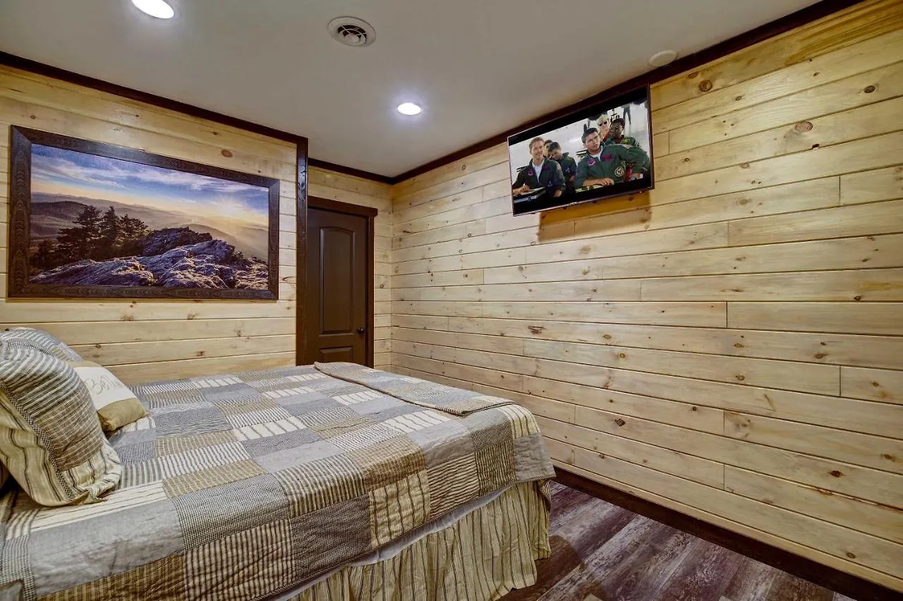 Holiday home Rebel Retreat