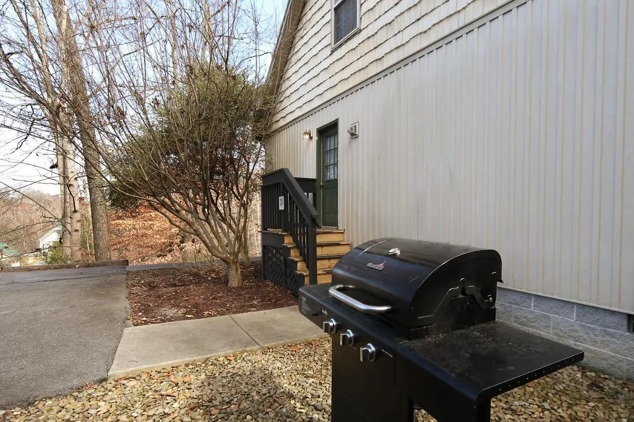 Chalet Cedar Falls #8 Pigeon Forge