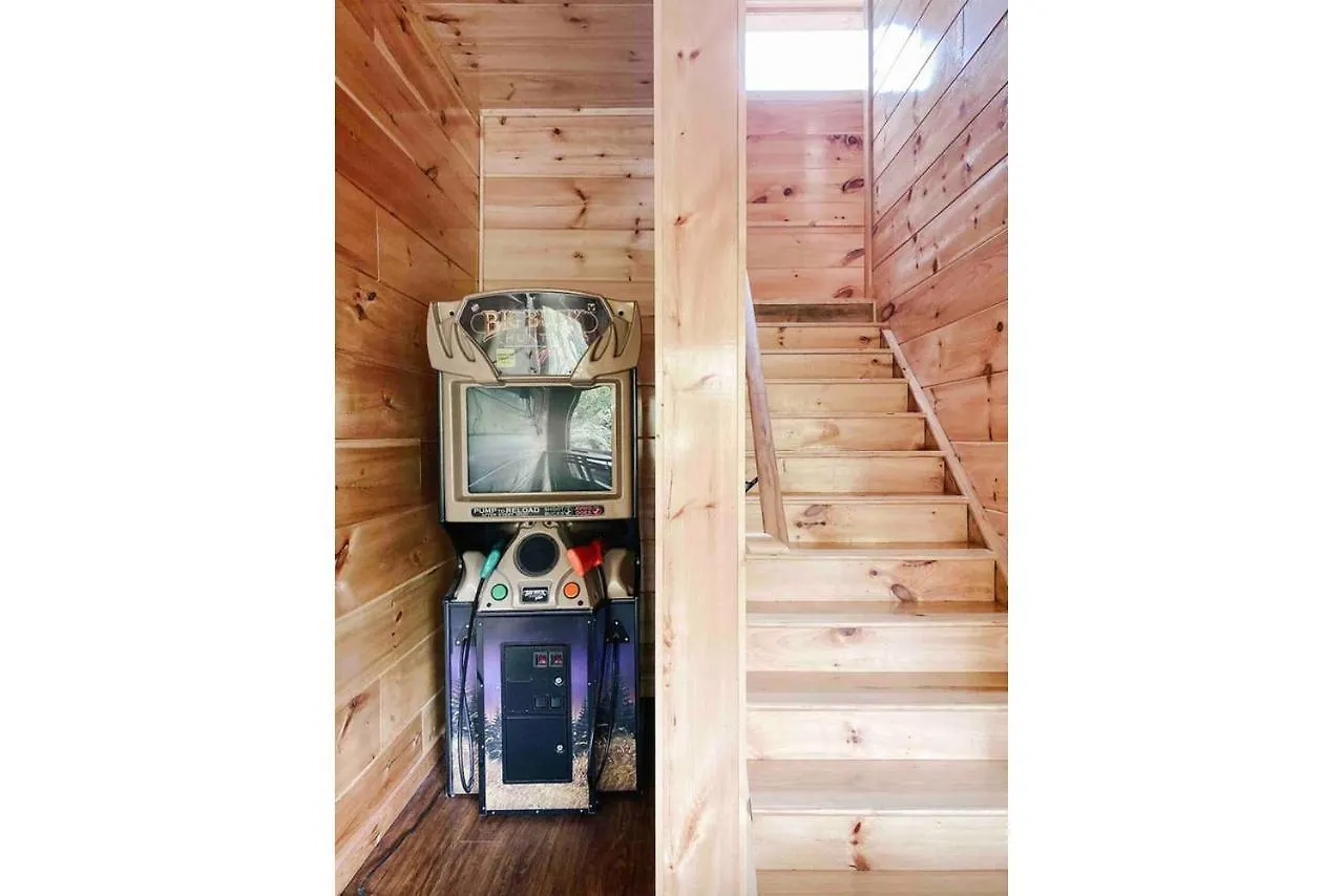 Chalet Splash Of Moonshine -heated Indoor Pool, Hot Tub, Arcade Game