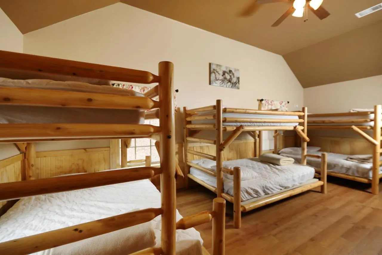 Chalet Cedar Falls #8